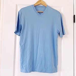 Blue tee size small